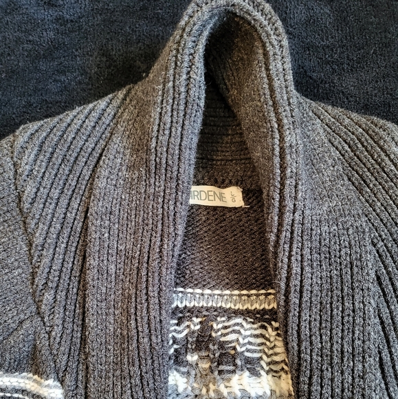 Ardene sweater - Picture 2 of 5